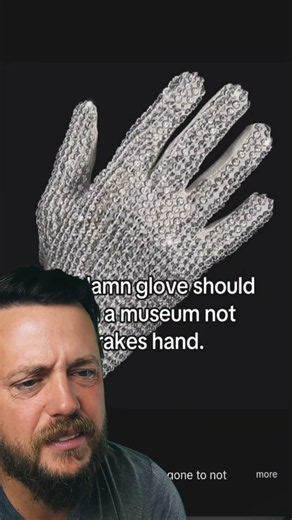this glove should be in a museum?!