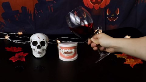 8 Pairs Vampire Teeth, 4 Size Vampire Fangs with 2 Teeth Glue, Halloween Horror False Teeth Dentures