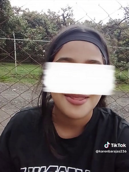 Videos de Karencita😉 (@karenbarajas236) con “sonido original - LUÍS EDITS✨”