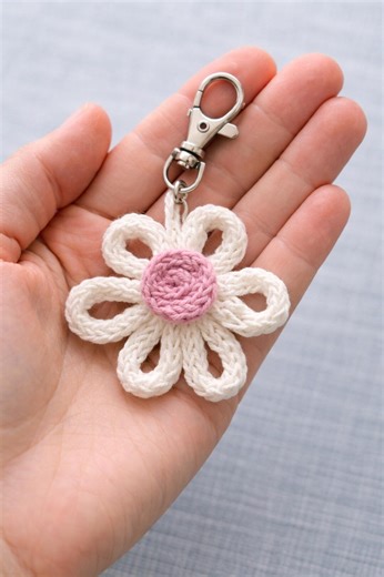 Set Flower Keychain | Handmade Icord | Baby Shower Favor, Birthday Gift, Personalized Pack - Etsy