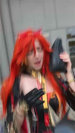 what is Capitano doing there 😐 #cosplay #genshinimpact #capitano #mavuika