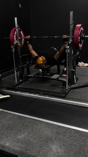 4 weeks out Openers Bench- 175kg| 385.91lbs Squat- 220kg| 485.02lbs Deadlift- 245kg| 540.13lbs #fyp #htx #powerlifting #83kg