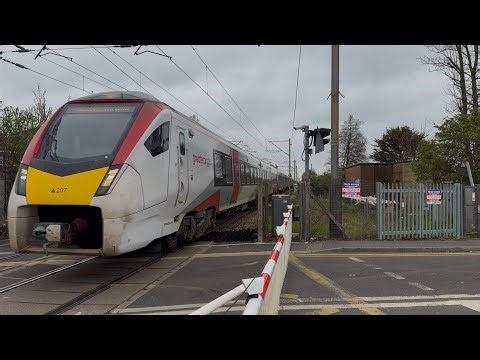 Brimsdown Station Level Crossing (Greater London) Friday 27.03.2026