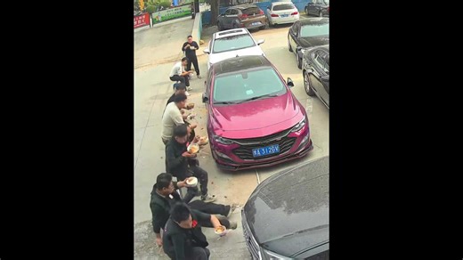 Hilarious railing collapse surprises men during lunch in Henan, China