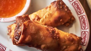 Keep up on the latest restaurant openings, food news