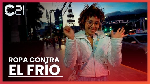 Ropa contra el frío ❄️ Hoy que el clima está bien rico, hay que aprovechar para sacar los abrigos que tenemos guardados hasta en maletas… 🧣 | Código 21