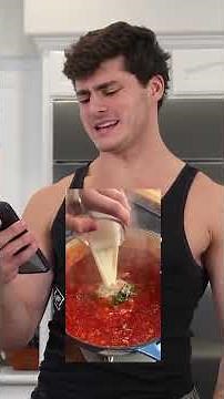 ‪@itsQCP‬ reacts to Kian's Lasagna!!