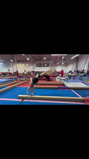 Back series tutorial. How to help kids gain confidence with lots of drills and repetition so a series becomes easy to straighten and not stressful. #gymnastics #gymnast #beam #growthmindset #positivecoaching #backseries #flipflops #backhandsprings