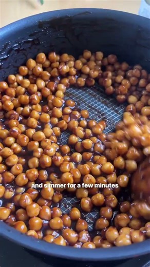 Sticky Sesame Ginger Chickpeas 🍯✨ 15-Min Viral Takeout! #StickyChickpeas #VeganTakeout
