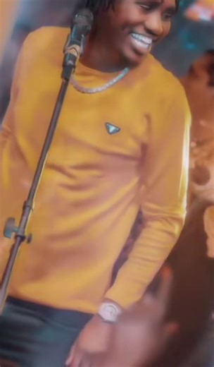 Dynamic Performance of a Singer in Colorful Setting