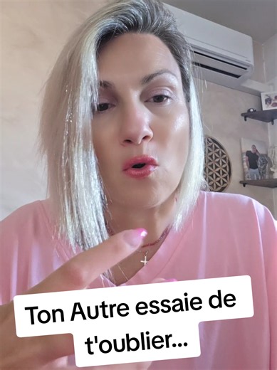Ton autre essaie de t'oublier - guidance tarot et voyance