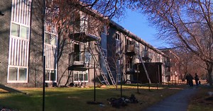 Fire that damaged multiple homes in west Edmonton began in backyard wood pile: EFRS