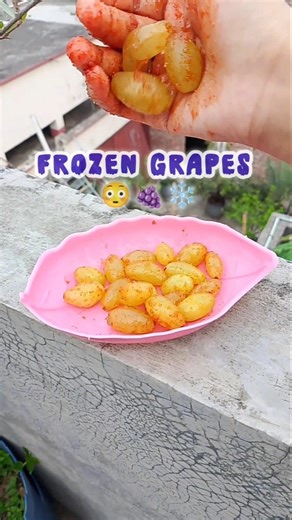 Frozen Spicy Grapes 😍🍇 | Green Grape Ice Snack #shorts