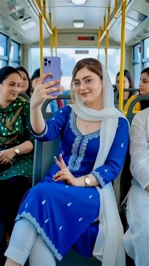 “Morning Bus Ride Selfie – Feeling Fresh and Confident!”