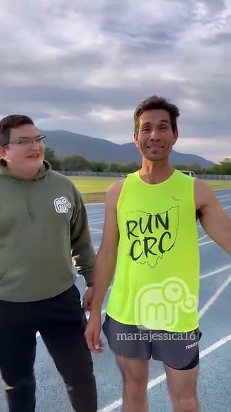 370K views · 27K reactions | Nos fuimos al ejercicio con mi papá El Tommyy yo porque el médico nos sugirió ir para regular nuestra presión arterial. Mi apá a sus 48 años bien al tiro y nosotros más jóvenes ya bien amolados 藍 | Maria Jessica | Facebook