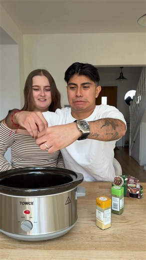 Diego’s faces throughout this are the best😭😭 #marriedlife #couple #foodtok #dinner #hollyanddiego