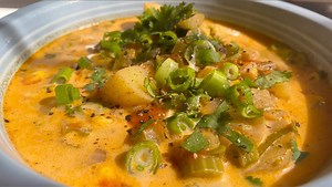 73K views · 303 reactions | This vegetarian corn chowder gets a southwest-inspired kick in Chef Mike’s kitchen! Petite gold potatoes make it hearty enough for a main course, and the spices bring enough heat to warm up the chilliest day. Look for the recipe at the end. | Private Selection | Facebook