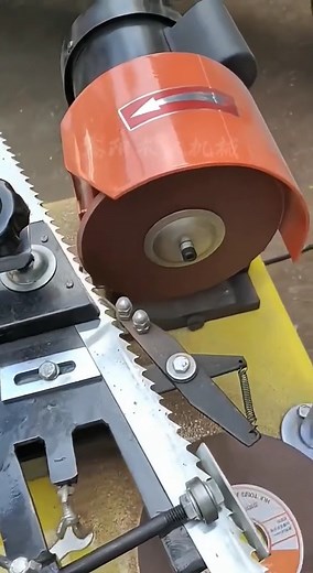 How people process saw blades | Media 5