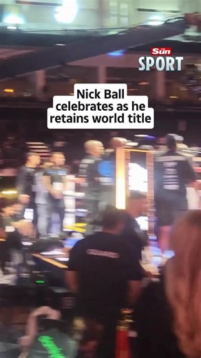 Nick Ball celebrates retaining his world title after close battle 🎉 | Boxing - Sun Sport
