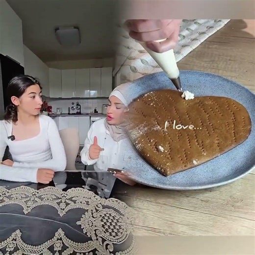 حمزه وسمر. الفرق بين الخاله والعمه وقت تروح بنتي لعندن #ضحك #كوميديا #عائلة #مشاهير #اكسبلور