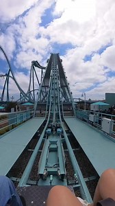 Are you ready to DROP ✨️🙌 🎢 Emperor 🎠 SeaWorld San Diego 📽 Insta360 X3 Max View #Emperor #dive #coaster #rollercoaster #fun #love #pov #seaworld #california #travelling #reelsfb #reels #reelsviral #explore #discover #dare #drop | Diary of a RollerCoaster Girl