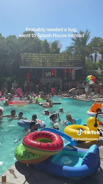 Experience Splash House Fun in Palm Springs