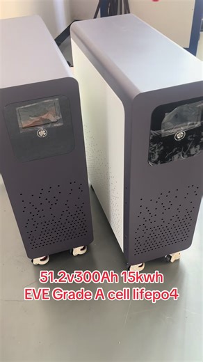 The 51.2V 300Ah 15kWh solar-powered home energy storage lithium battery features flexible wheels and a touch-screen display. It can also be connected to a Wi-Fi network to check the battery level. Made with A-grade EVE cells, it can withstand up to 8,000 charge-discharge cycles and has a lifespan of over ten years. This battery will help you avoid paying expensive electricity bills for the next ten years.