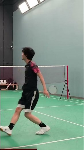 Badminton Mastery: Nail Your Serve & Dominate the Court! #shorts