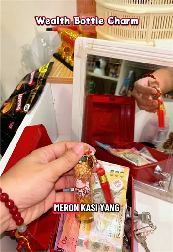 How to Use Wealth Bottle Lucky Charm for Success