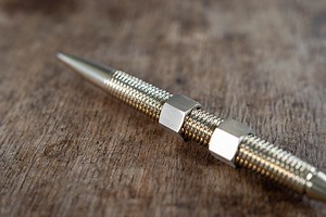 The MetMo Pen Is The Perfect Writing Instrument for Fidgeters