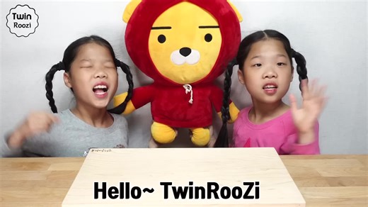 Mukbang 곰새우 카스도스 Crangon Casdos TwinRoozi Family 쌍둥이루지 가족 먹방 Mukbang - TwinRoozi 쌍둥이 루지