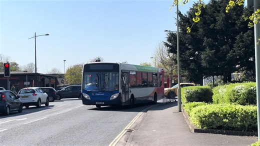 Stagecoach South Portsmouth 20/21 Livery 27863 (GX13 AOH) ADL Enviro300 Arriving Into Havant Bus Station On The 20 From Portsmouth | #cool #bus #fyp #route20 #havant #adlenviro300 #alexanderdennis300 #stagecoach #27863 #GX13AOH