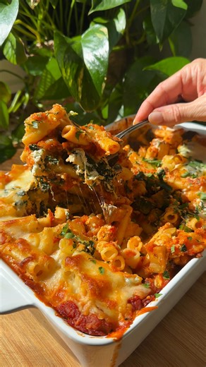 Easy Vegetarian Baked Ziti (Veggie-Packed!) 👇 COMMENT "RECIPE" https://www.liveeatlearn.com/vegetable-baked-ziti/ | Live Eat Learn