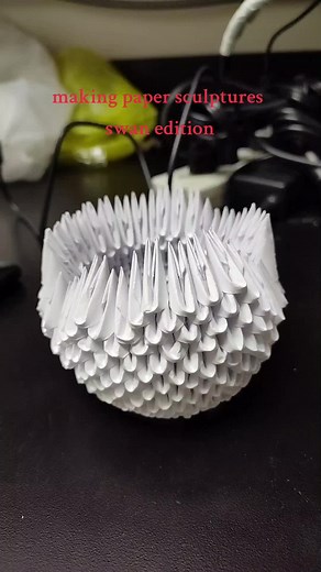 Making Swan Paper Sculptures: Step-by-Step Tutorial