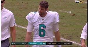 Dolphins $10 Million QB Jay Cutler Gets Destroyed By The Internet After Throwing 3 Interceptions In First Half