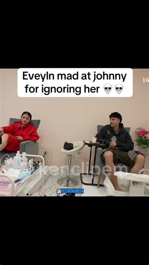 Johnny dont know what to do 💀💀💀 #yurnboi #fyp #twitch #wendyortiz #evelynortizlive