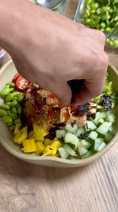 275K views · 1.9K reactions | High Protein Recipes: Tuna Poke Bowls 270-350 cals | 50g protein per serving Tuna cubes 200-230 grams per serving cucumbers lettuce cherry tomatoes edamame kimchi pickled mangoes Shoyu sauce: 2 tbsp light soy sauce 1 tsp sesame oil 1 tsp rice vinegar 1 tbsp mirin Sriracha mayo sauce: 3 tbsp mayo 1 tbsp sriracha 1 tsp sesame oil 2 tsp honey | Coach Foodie | Facebook
