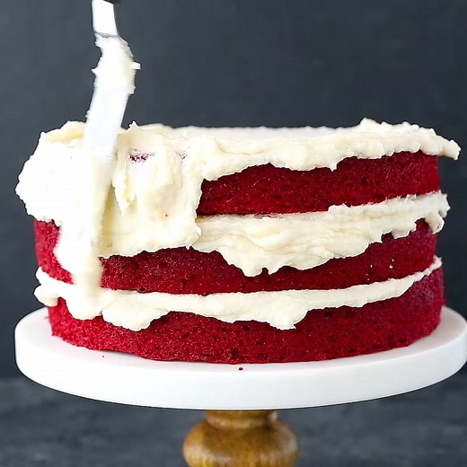 627K views · 1K reactions | The most perfect RED VELVET cake ever in history. Pinky promise! FULL RECIPE: https://cookiesandcups.com/red-velvet-cake/ | cookies and cups | Facebook