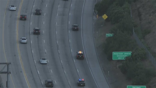 Suspects jump out of vehicle and get into another during chase in South LA