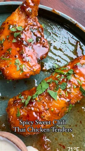 Sweet Thai Chili Chicken Tenders Appetizer Perfect for your next game night , lunch, dinner or snack!!! 1. 5/6 chicken tenders 2. 2 teaspoon olive oil 3. 2 teaspoons all purpose seasoning - I used Kinders all purpose seasoning. Any brand works 4. 1 teaspoon salt , garlic powder 1/2 teaspoon chili flakes Dredging flour 1. 1 cup all purpose flour 2. 1/2 cup corn starch 3. Neutral oil - canola or vegetable oil Sweet Thai Chili Sauce: 1. 2 tablespoons butter 2. 1/2 cup sweet chili sauce 3. 2 tablesp
