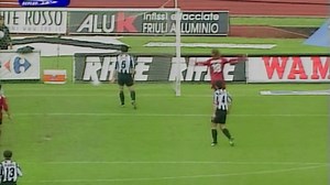 That pass for the last goal though... 😱👌 | AS Roma