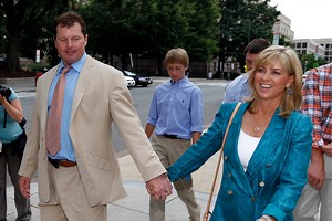 Roger Clemens' Wife Always Has Her Star Husband's Back