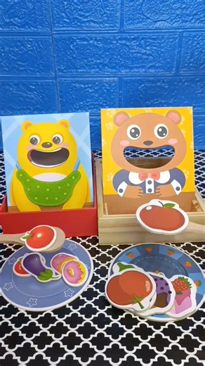 super unique & cool feeding bear toy