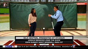 Jessica Mendoza joined Mark DeRosa on MLB Central to talk hitting! Watch the full interview here: http://atmlb.com/2qqJVbJ | MLB Network