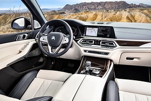 BMW X7 Ivory White / Night Blue - Interior Design