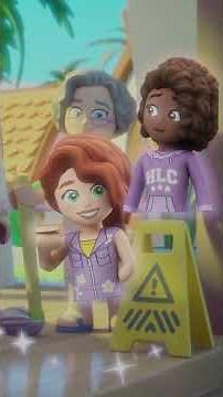 Remember that summer at the beach resort? ☀️🏖️👀 Top spots in #HeartlakeCity ✨ LEGO Friends #Shorts