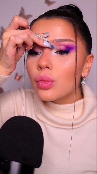 Soft Glam in Silence – ASMR Makeup Tutorial