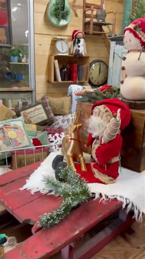 I know it’s early - but I couldn’t wait any longer :) Stony Creek Vintage Booth 999 | The Primitive Peddler