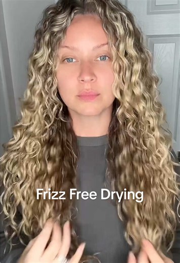 Mastering Frizz Control: Say Goodbye to Dry and Static Frizz