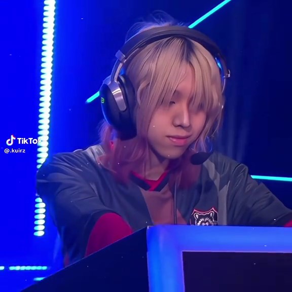 Celebrating 4,400 Followers on Brawl Stars Esports